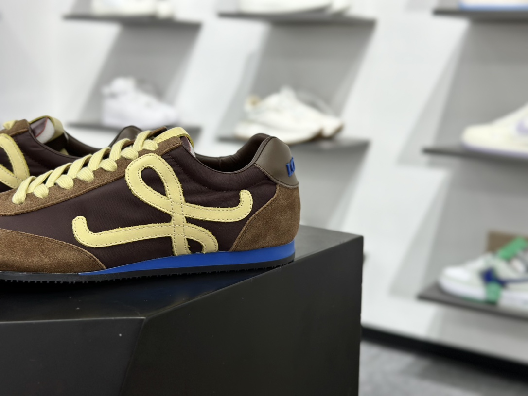 罗意威Loewe Ballet Runner 2.0 Sneakers 芭蕾舞2.0系列阿甘百搭休闲运动鞋“咖啡棕宝蓝米黄” MBR2282X01-4865
