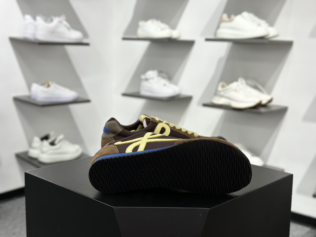 罗意威Loewe Ballet Runner 2.0 Sneakers 芭蕾舞2.0系列阿甘百搭休闲运动鞋“咖啡棕宝蓝米黄” MBR2282X01-4865