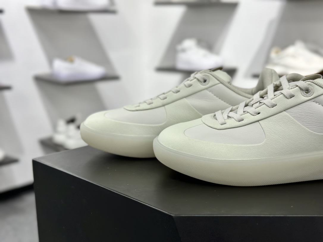 Lululemon Cityverse Lifestyle Low 费尔泽城市系列低帮复古百搭休闲运动德训风板鞋“皮革浅灰玉” LM9AV8S