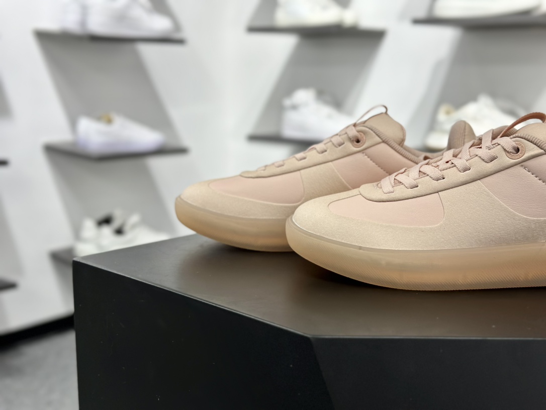 /Lululemon Cityverse Lifestyle Low 费尔泽城市系列低帮德训风板鞋“皮革果冻藕粉” LM9FFIS