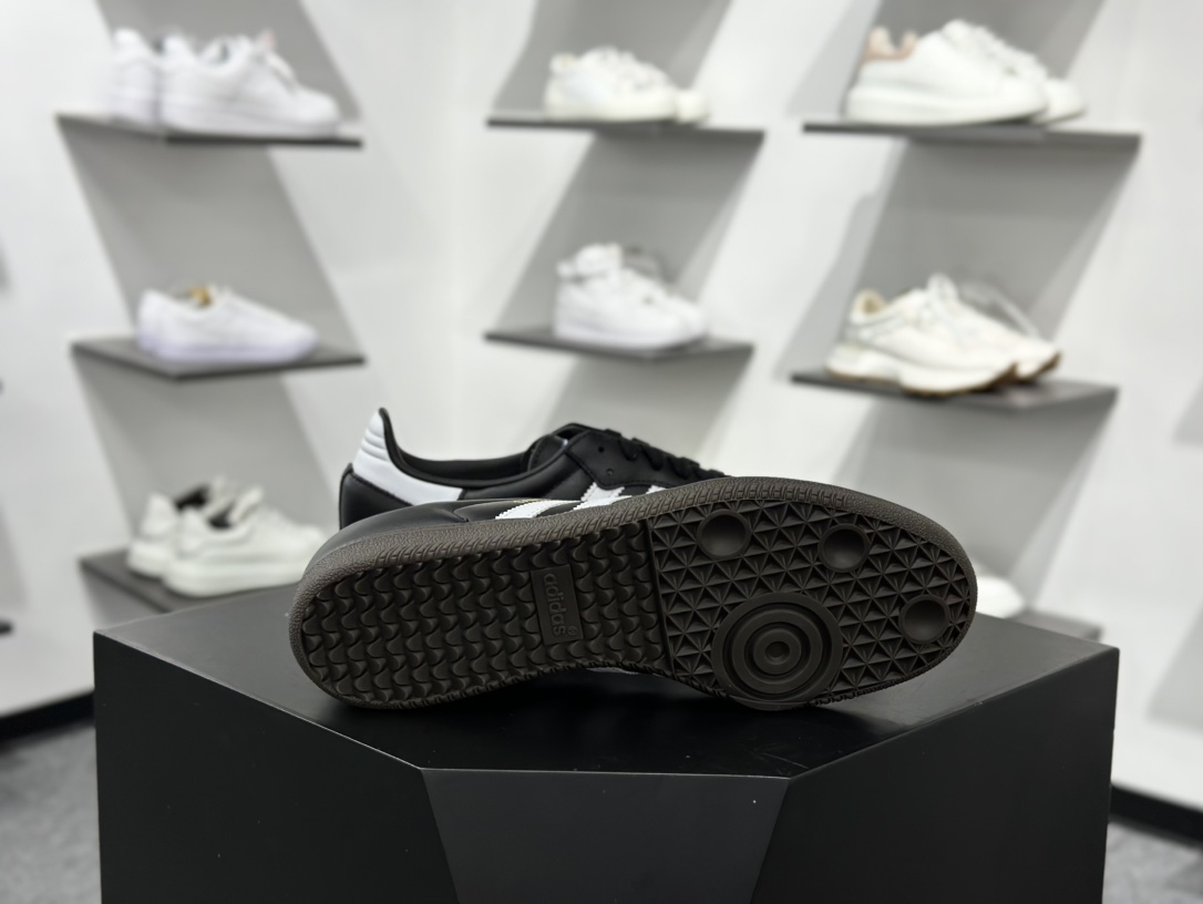阿迪达斯/三叶草Adidas Originals Samba OG桑巴舞系列绅士德训运动板鞋“黑白莱茵石贴钻” B75807