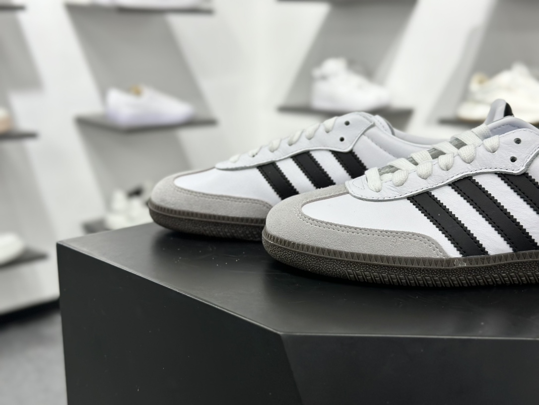 三叶草Adidas Originals Samba OG桑巴舞系列绅士德训板鞋“皮革白粉兔涂鸦焦糖底” B75806