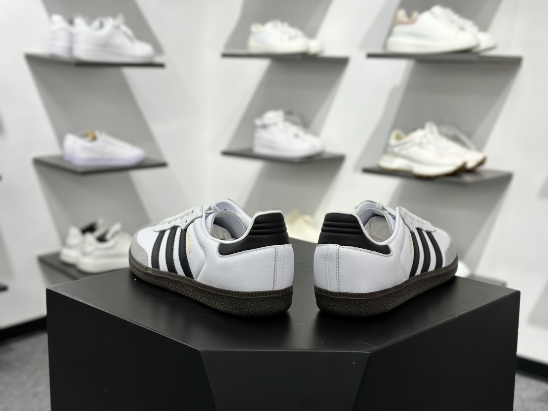 三叶草Adidas Originals Samba OG桑巴舞系列绅士德训板鞋“皮革白粉兔涂鸦焦糖底” B75806