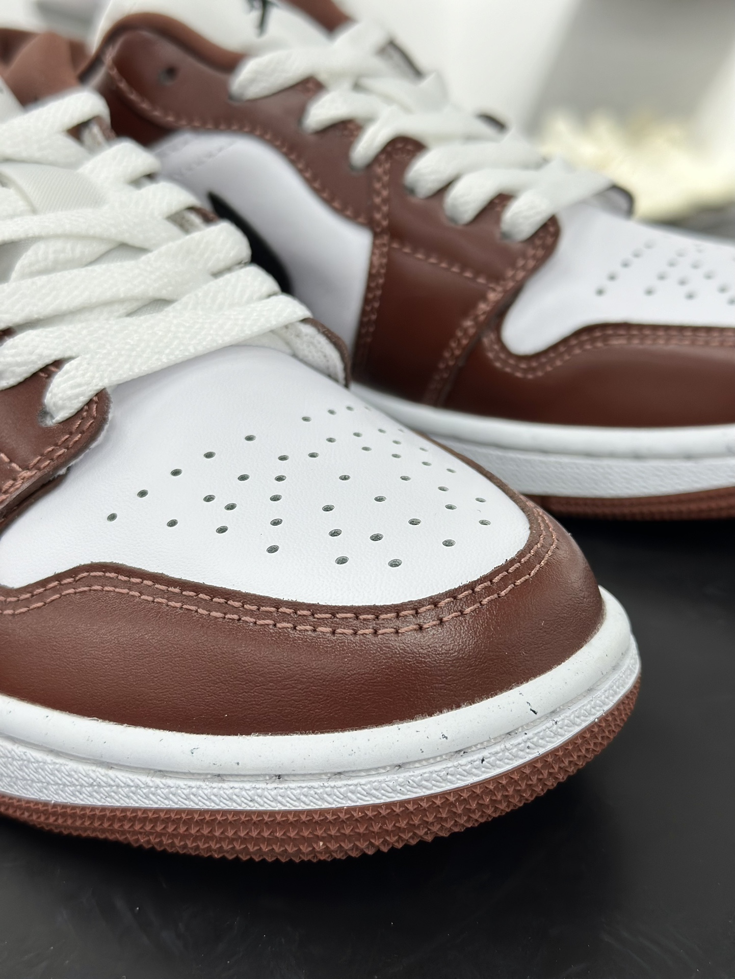 耐克Nike Air Jordan 1 Low SE”Dark Pony”AJ1乔丹一代低帮篮球鞋“深酒红白黑” HF3148-102