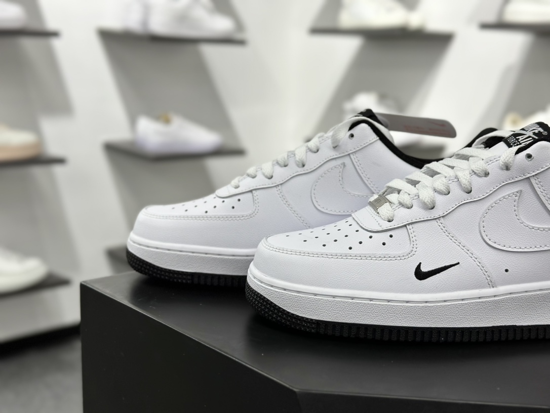 Nike Air Force 1 Low 07 白黑小钩  HM9483-101