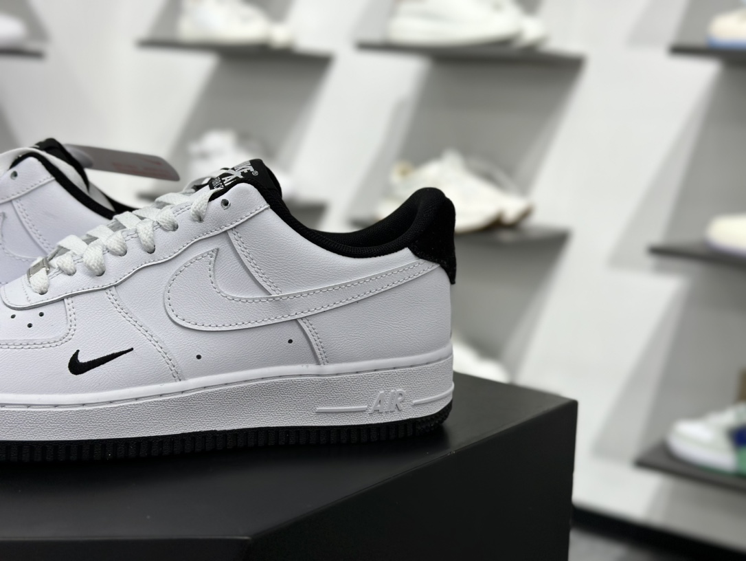 Nike Air Force 1 Low 07 白黑小钩  HM9483-101