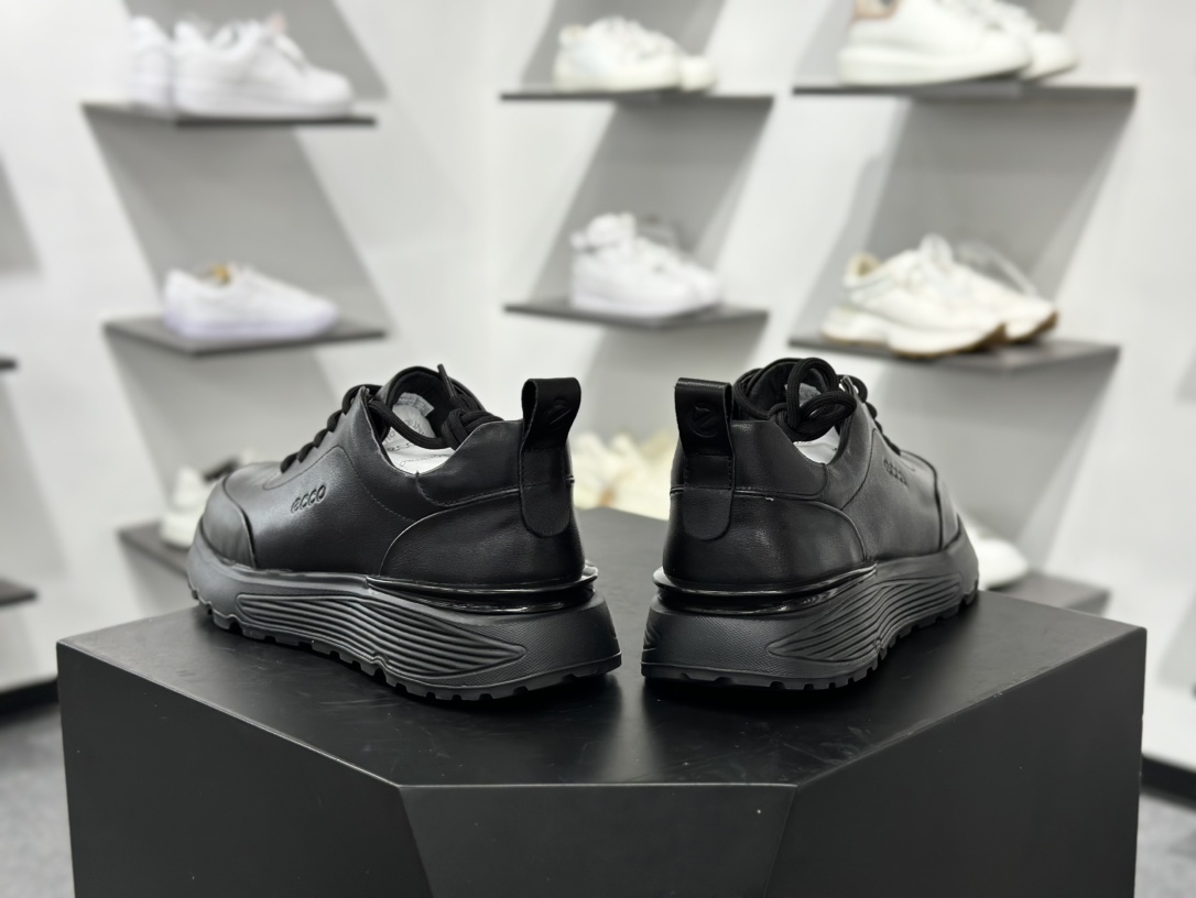 爱步/ECCO Men's Classic Tuke Boen Low 系列低帮系带经典运动鞋“皮革全黑”630796 01001