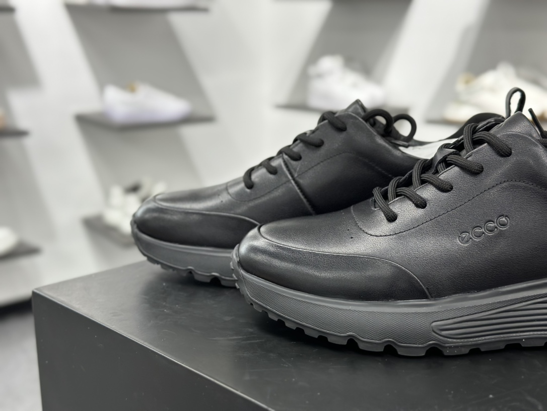 爱步/ECCO Men's Classic Tuke Boen Low 系列低帮系带经典运动鞋“皮革全黑”630796 01001
