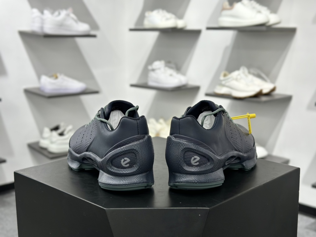 ECCO爱步Men's Sports Running Biom C Leather 健步C系列低帮系带真皮运动鞋“皮革暗蓝石绿”800334 61095