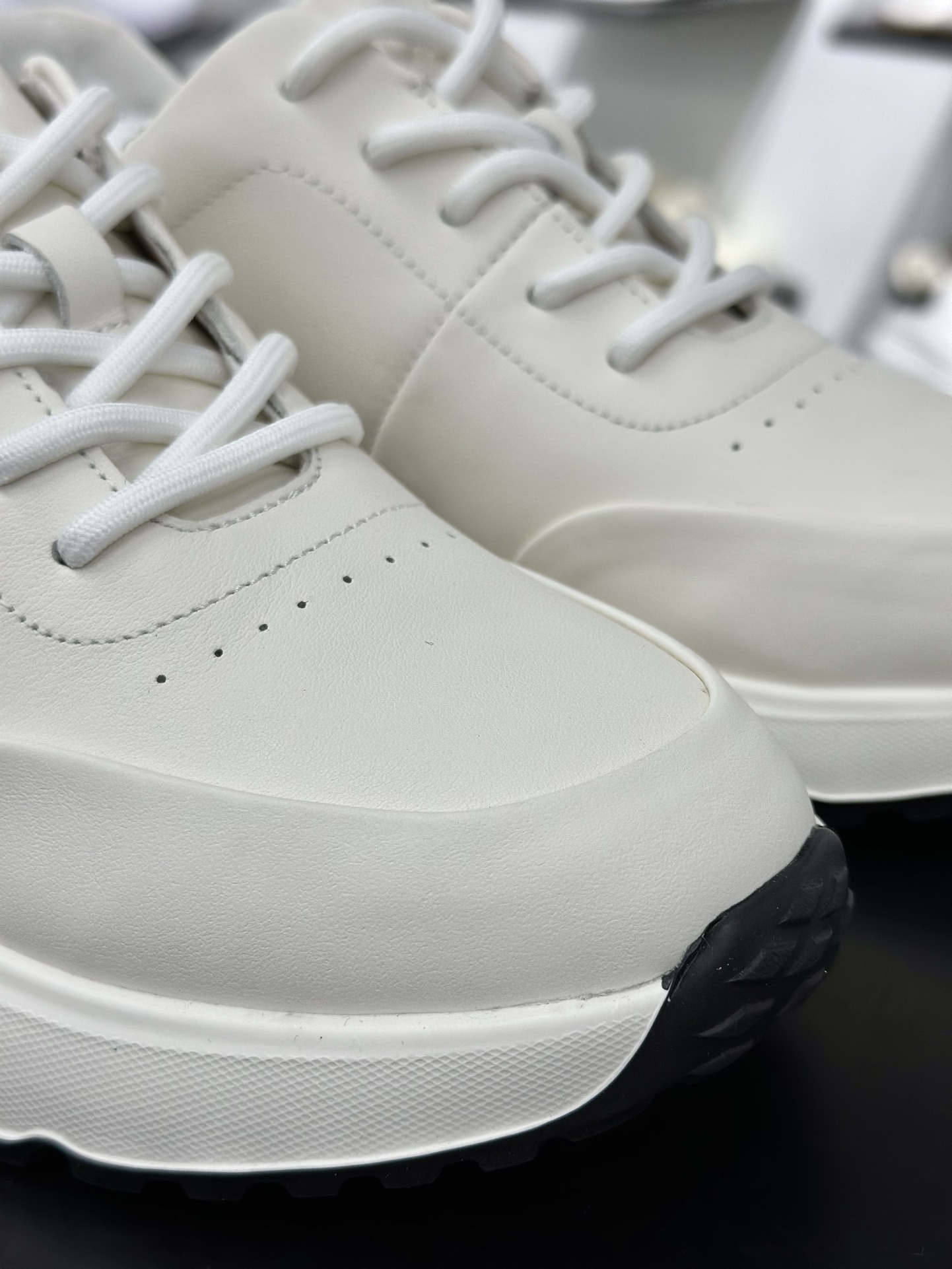爱步/ECCO Men's Classic Tuke Boen Low 系列低帮系带经典小白运动鞋“皮革米白黑”630796 01002