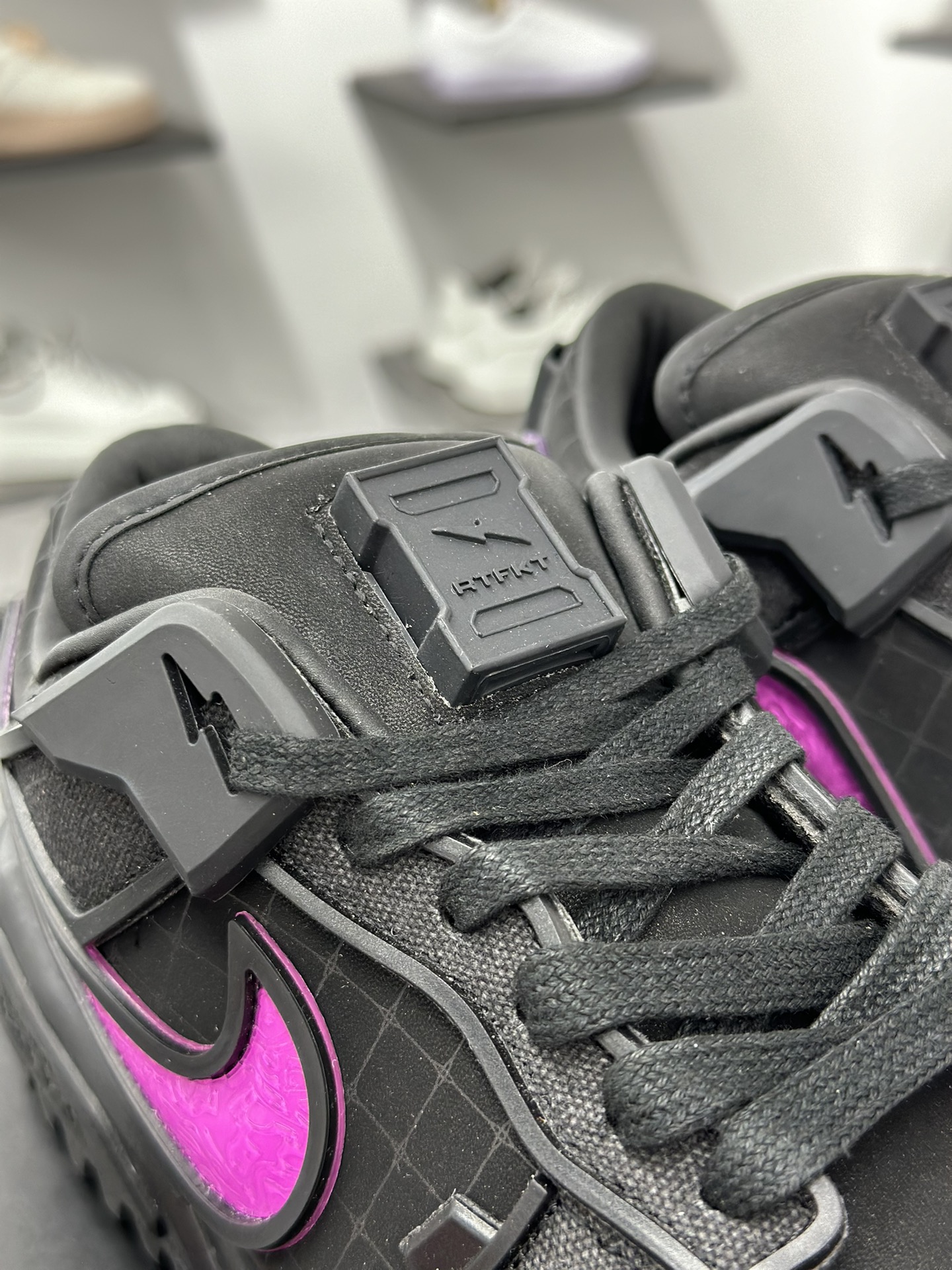 RTFKT Studios x Nike Dunk Genesis Low”Edition of 5849”扣篮滑板板鞋“联名黑粉紫” HM4465-001