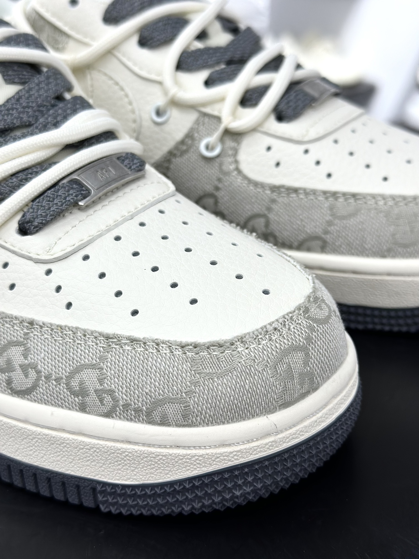 Nike Air Force 1 Low 07 x GUCCI 白灰绑带满天星 SJ1198-105