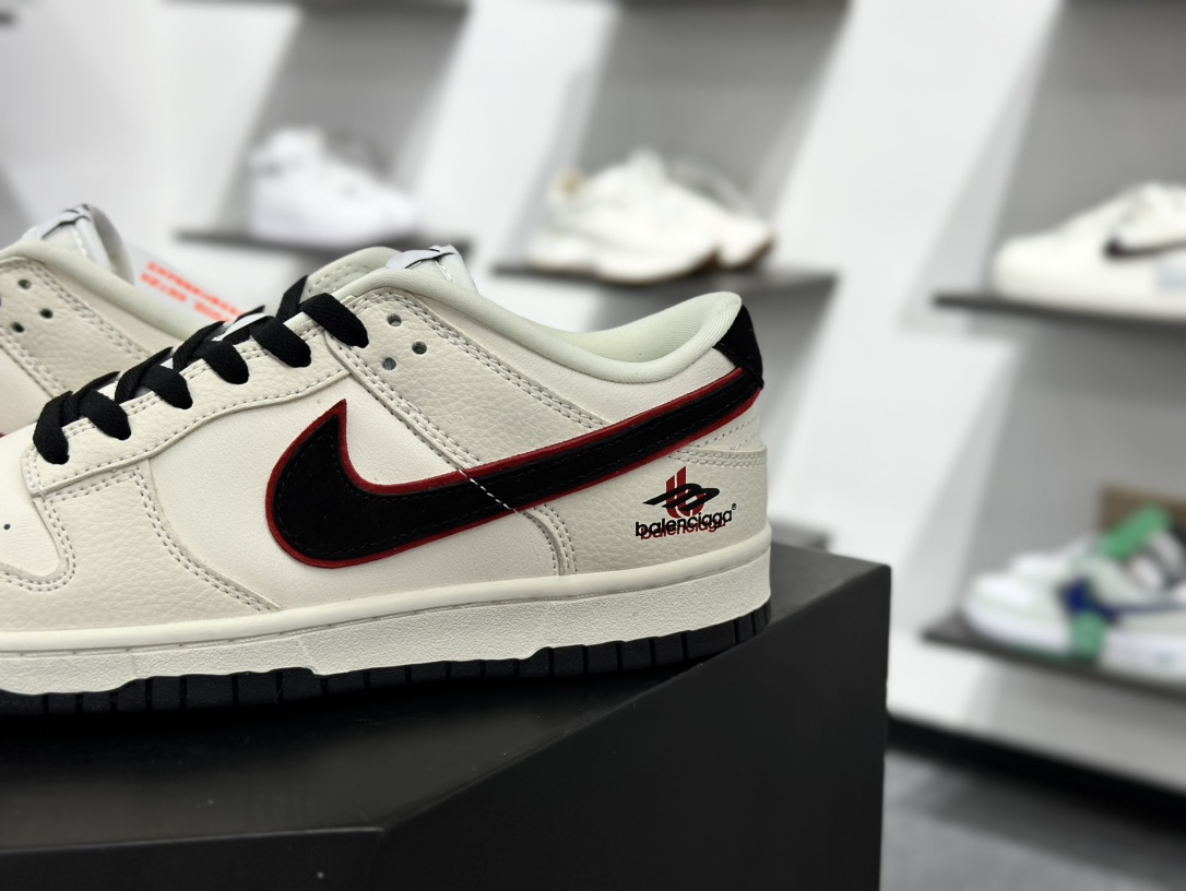 Nk SB Dunk Low 巴黎世家联名 米白黑勾 周年高端定制 低帮休闲板鞋 LW1818-110
