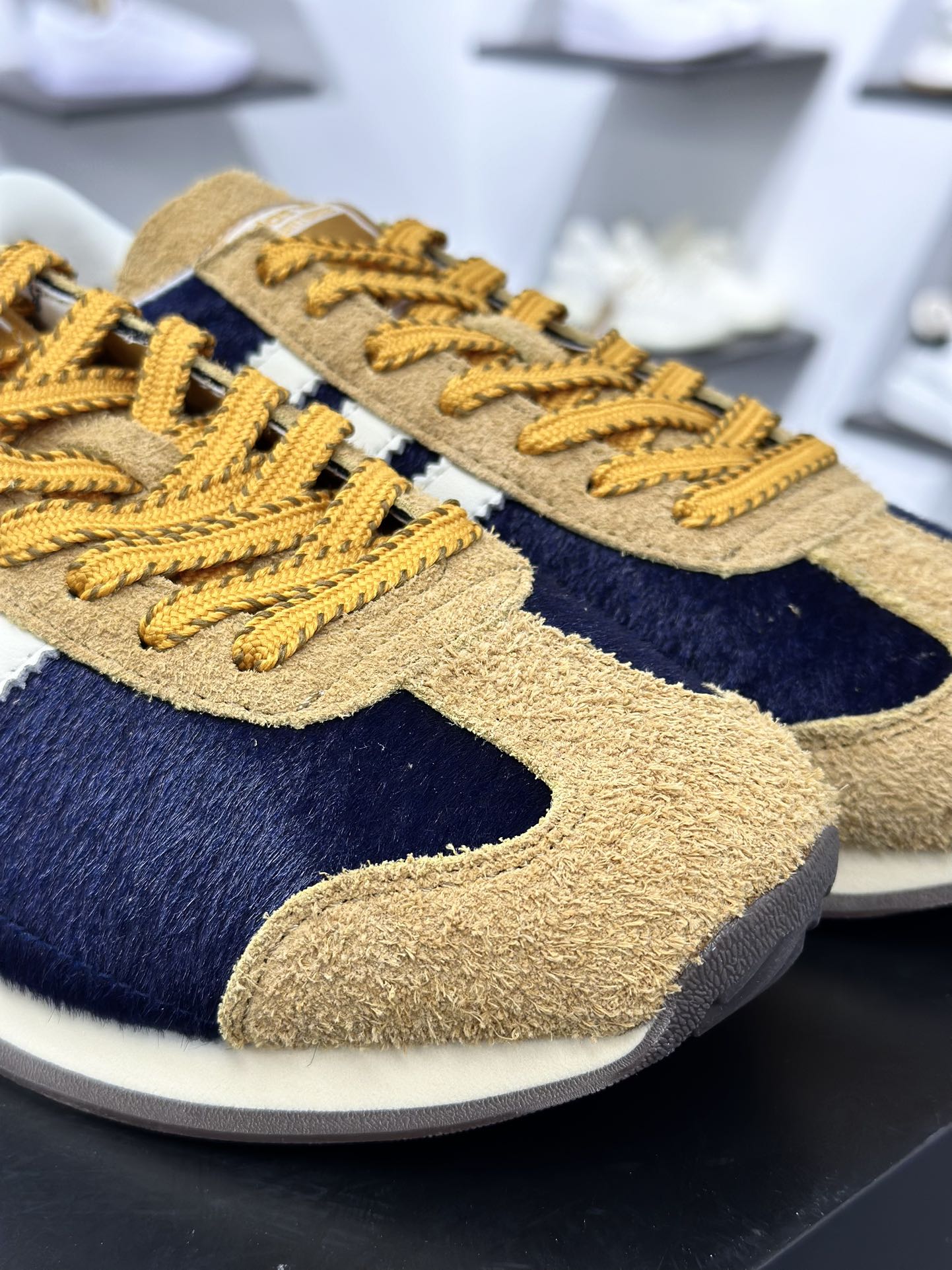 FeiFei Ruan x Adidas Country OG”Black Brown”国民系列低帮慢跑鞋“联名黑白棕黄” ID3652