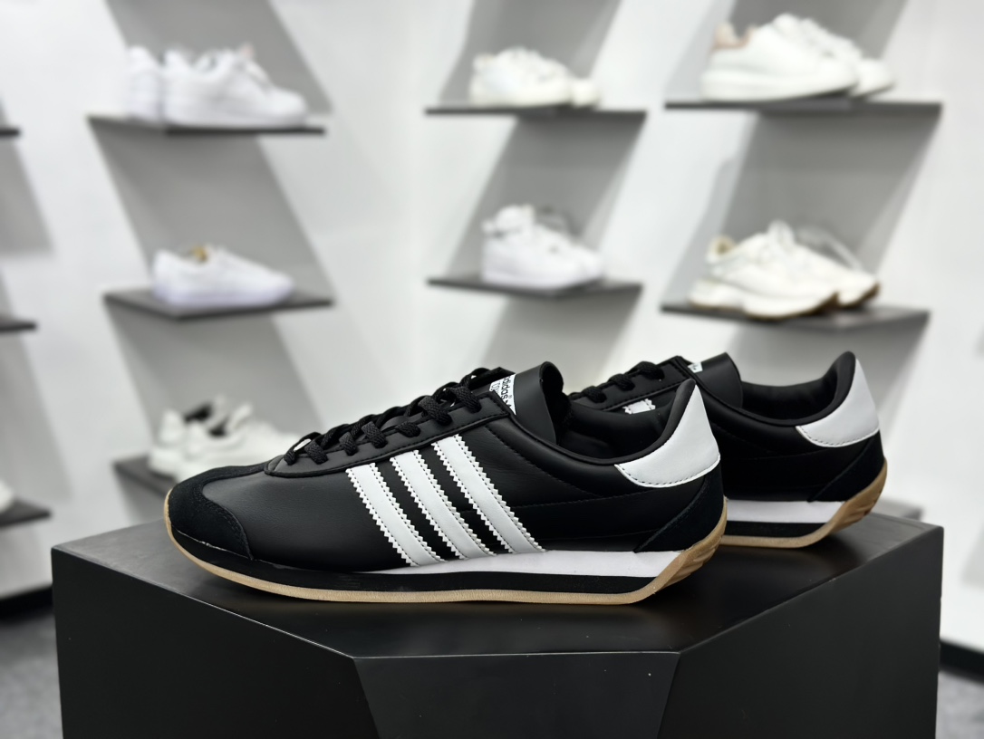 阿迪达斯Adidas Country OG 国民系列低帮经典复古德训慢跑鞋“皮革黑白生胶底” IE4231