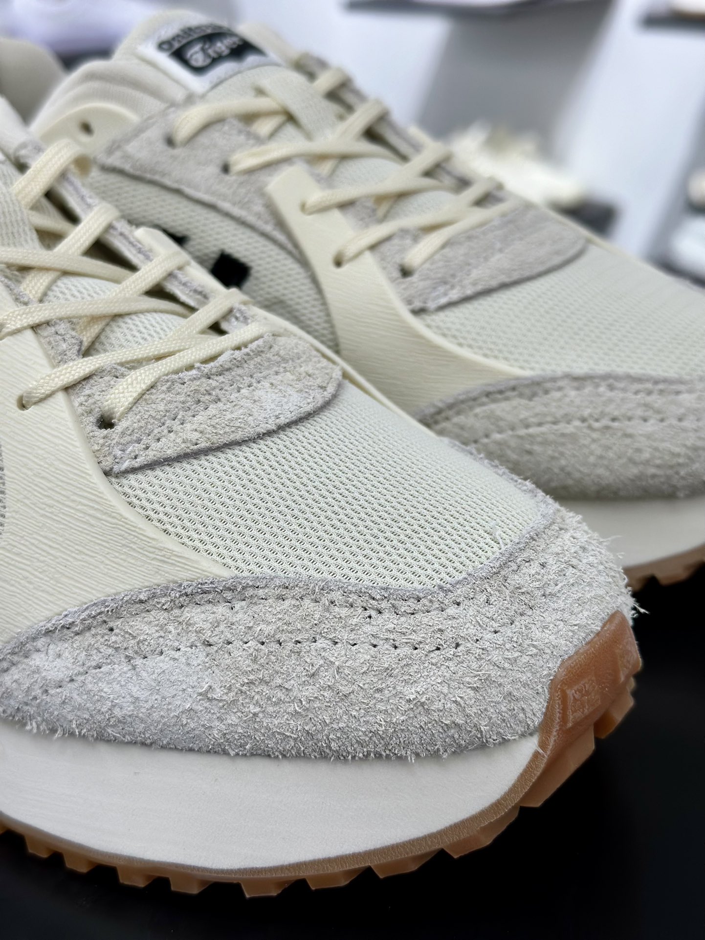 鬼塚虎/Onitsuka Tiger MOAGE CO Low 摩纳哥CO系列低帮厚底复古慢跑鞋“奶白黑绿” 1183B555-103