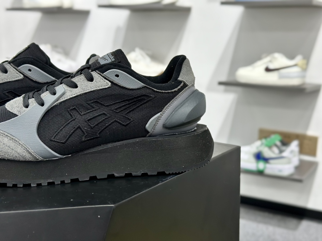 鬼塚虎/Onitsuka Tiger MOAGE CO Low 摩纳哥CO系列低帮慢跑鞋“黑灰” 1183B555-001
