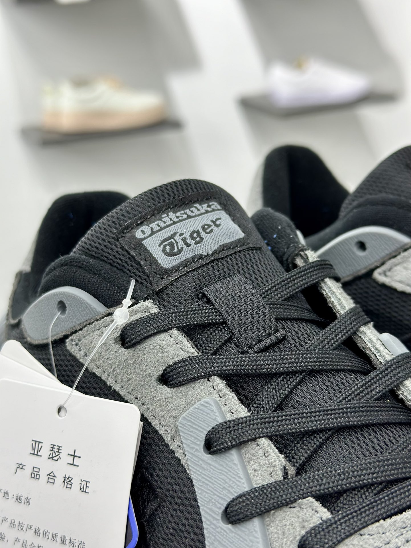 鬼塚虎/Onitsuka Tiger MOAGE CO Low 摩纳哥CO系列低帮慢跑鞋“黑灰” 1183B555-001