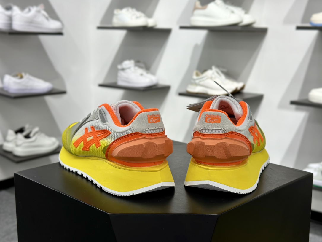 鬼塚虎/Onitsuka Tiger MOAGE CO Low 摩纳哥CO系列低帮厚底慢跑鞋“亮黄橙” 1183B555-101
