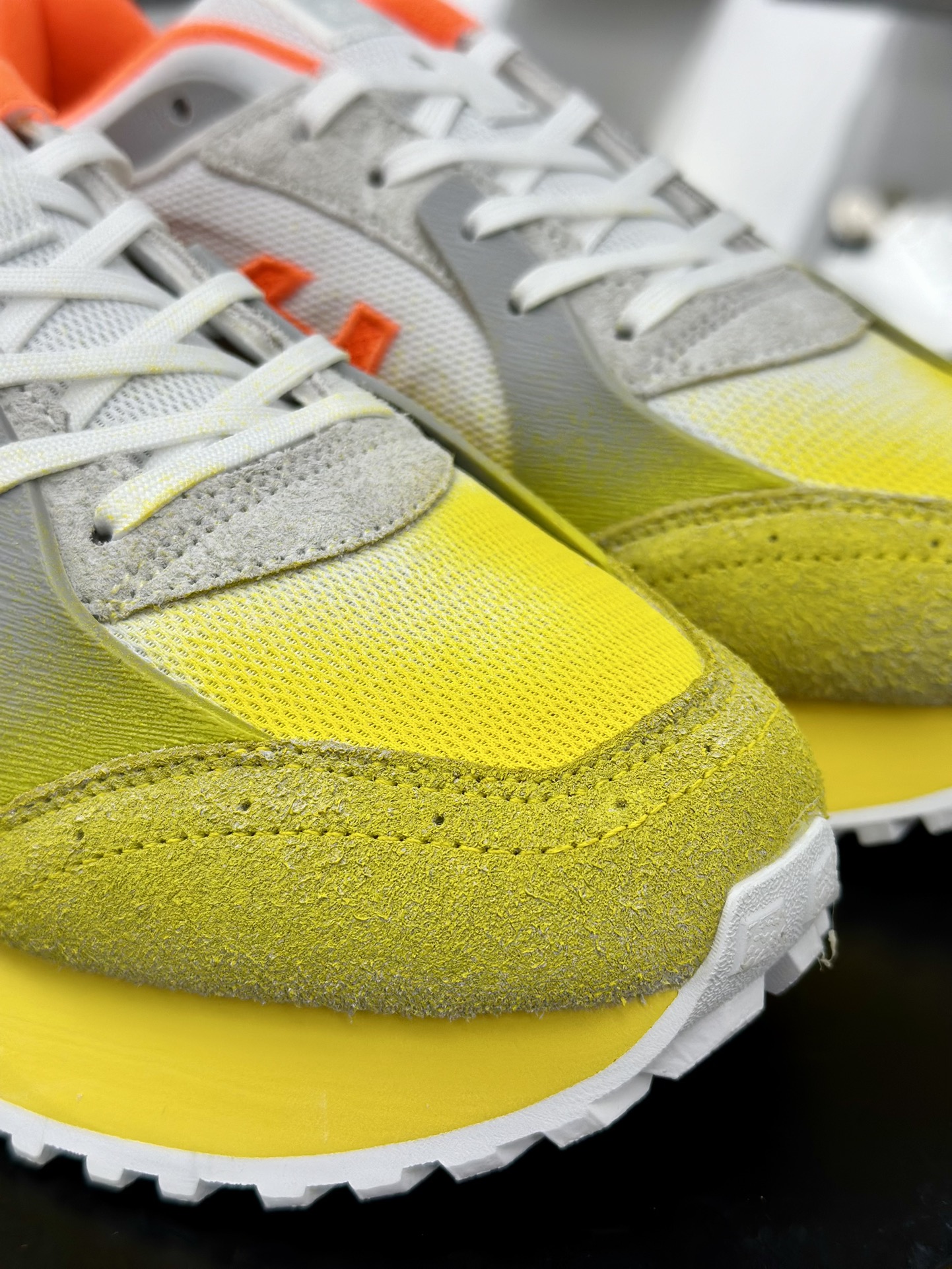 鬼塚虎/Onitsuka Tiger MOAGE CO Low 摩纳哥CO系列低帮厚底慢跑鞋“亮黄橙” 1183B555-101