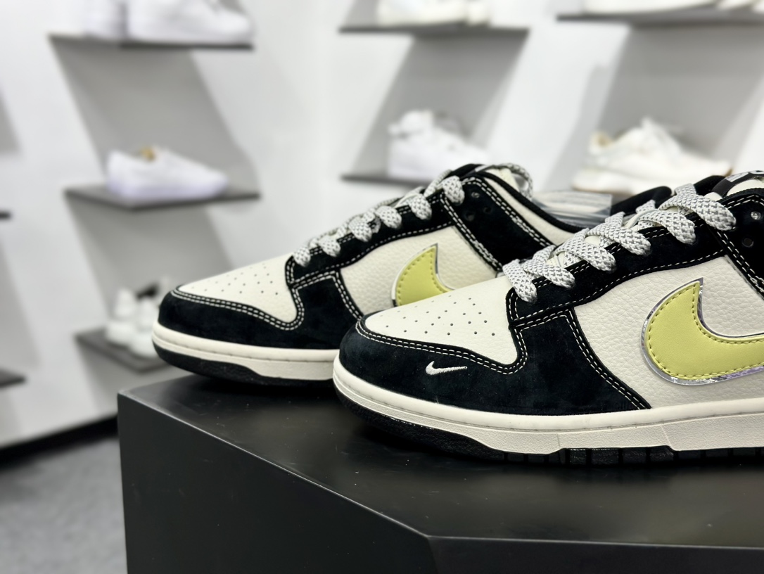 斯图西/Stussy x Nike By You SB Dunk Low Retro SP扣篮系列低帮滑板板鞋“联名黑背面刺绣生胶底” XX3168-113