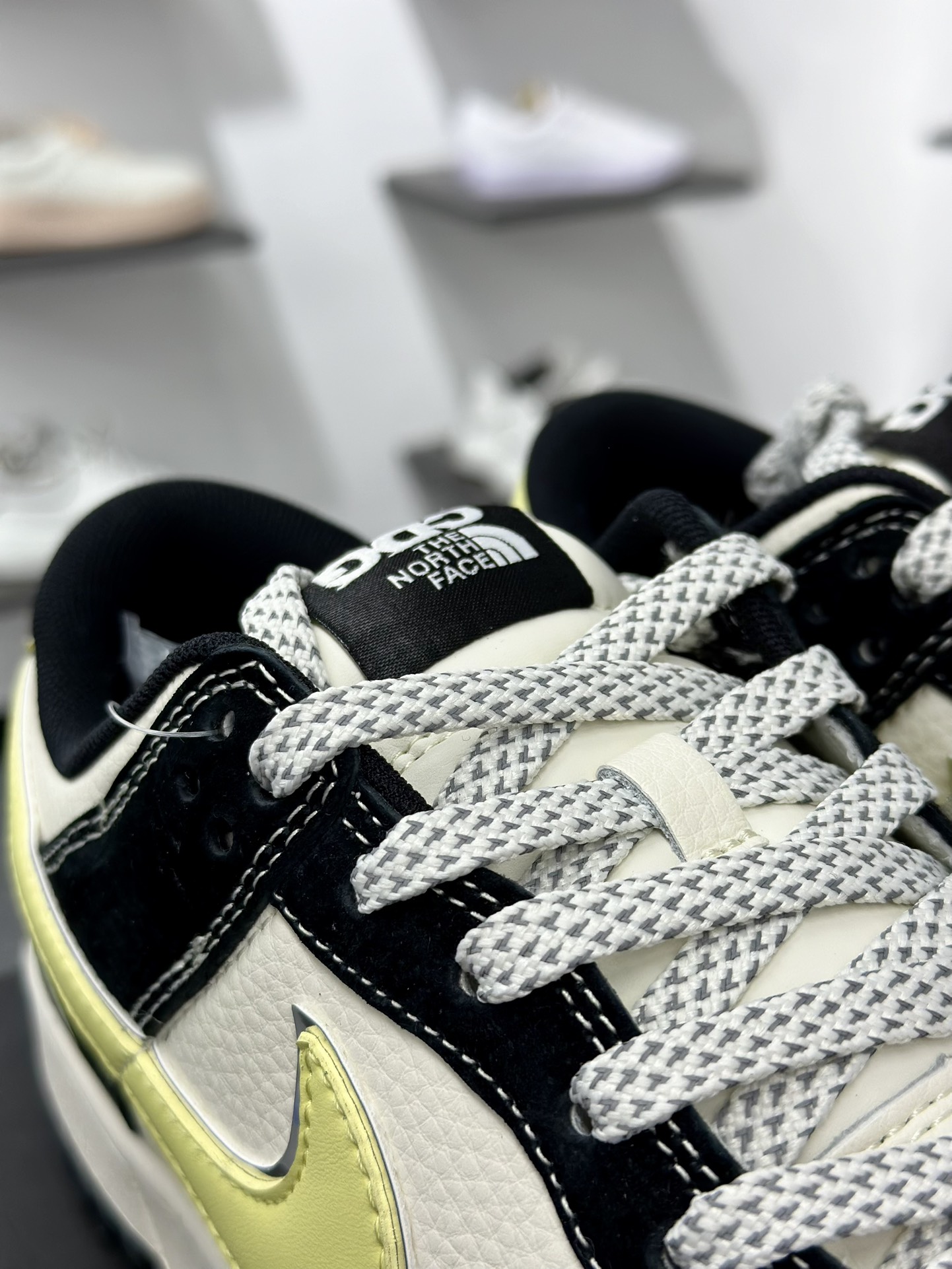 斯图西/Stussy x Nike By You SB Dunk Low Retro SP扣篮系列低帮滑板板鞋“联名黑背面刺绣生胶底” XX3168-113