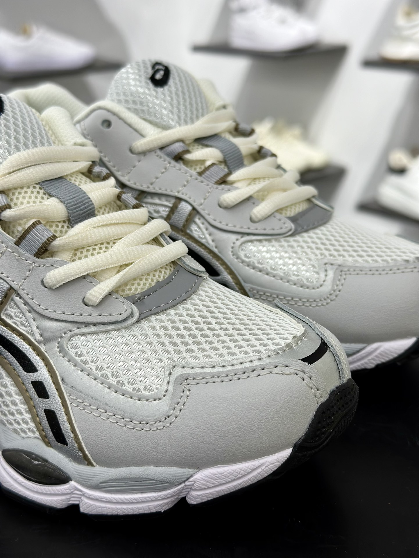 Asics Gel-NYC 2055 版本 亚瑟士运动休闲透气专业跑鞋  1203A542-100