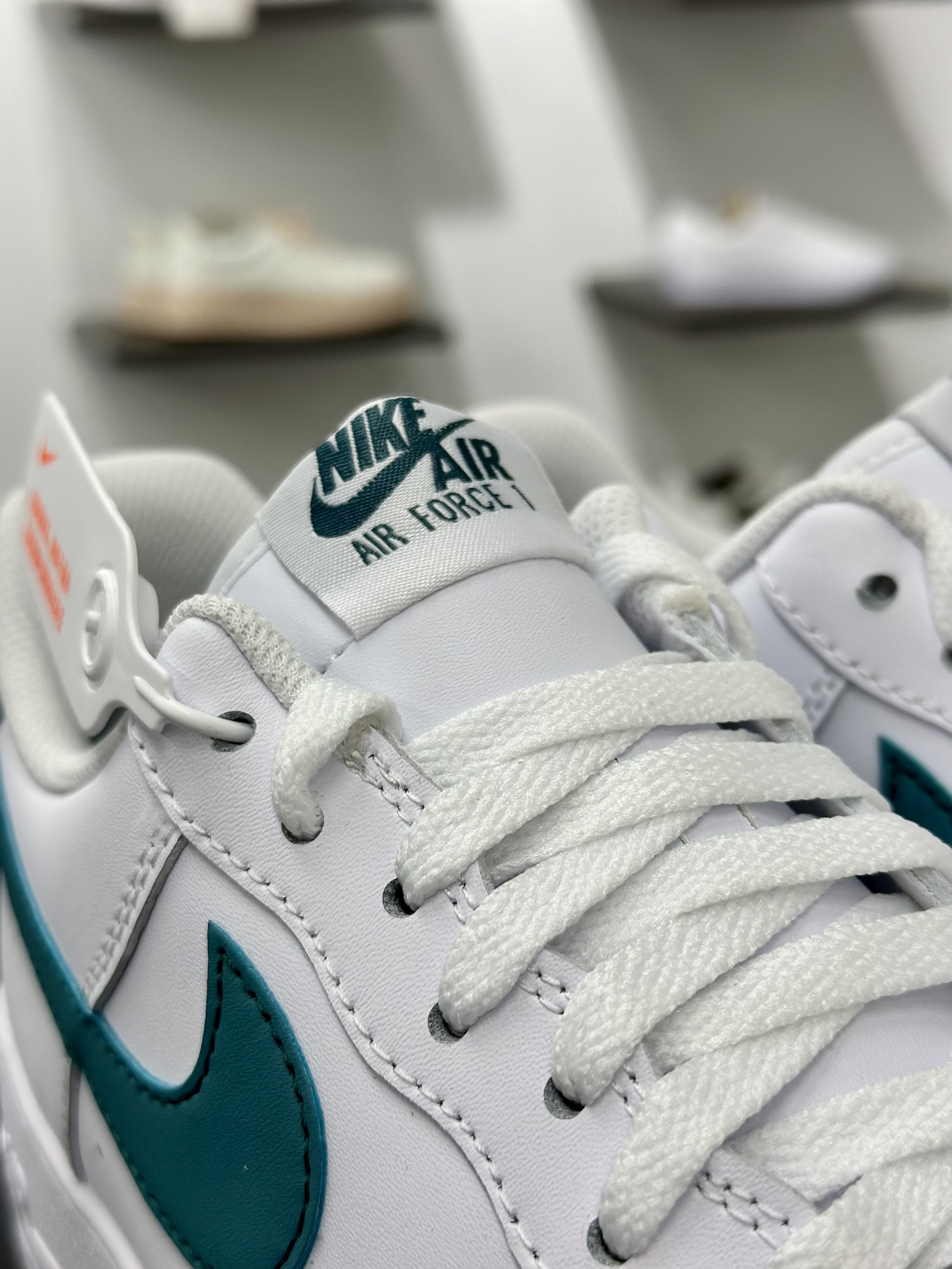 Nike Air Force 1’07 Low”Nike Air Force 1 Low ”White Photo Blue”空军一号板鞋“皮革白宝蓝钩子” FJ4146-114