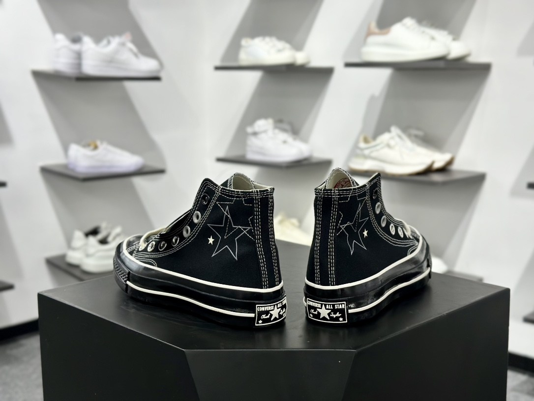 春夏新款只为你″星”动 Converse Chuck 1970s 五星缝线 五星图案 风格神秘  A15743C/A15744C