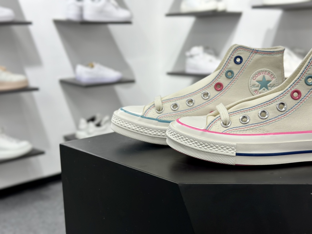 春夏新款只为你″星”动 Converse Chuck 1970s 五星缝线 五星图案 风格神秘  A15743C/A15744C