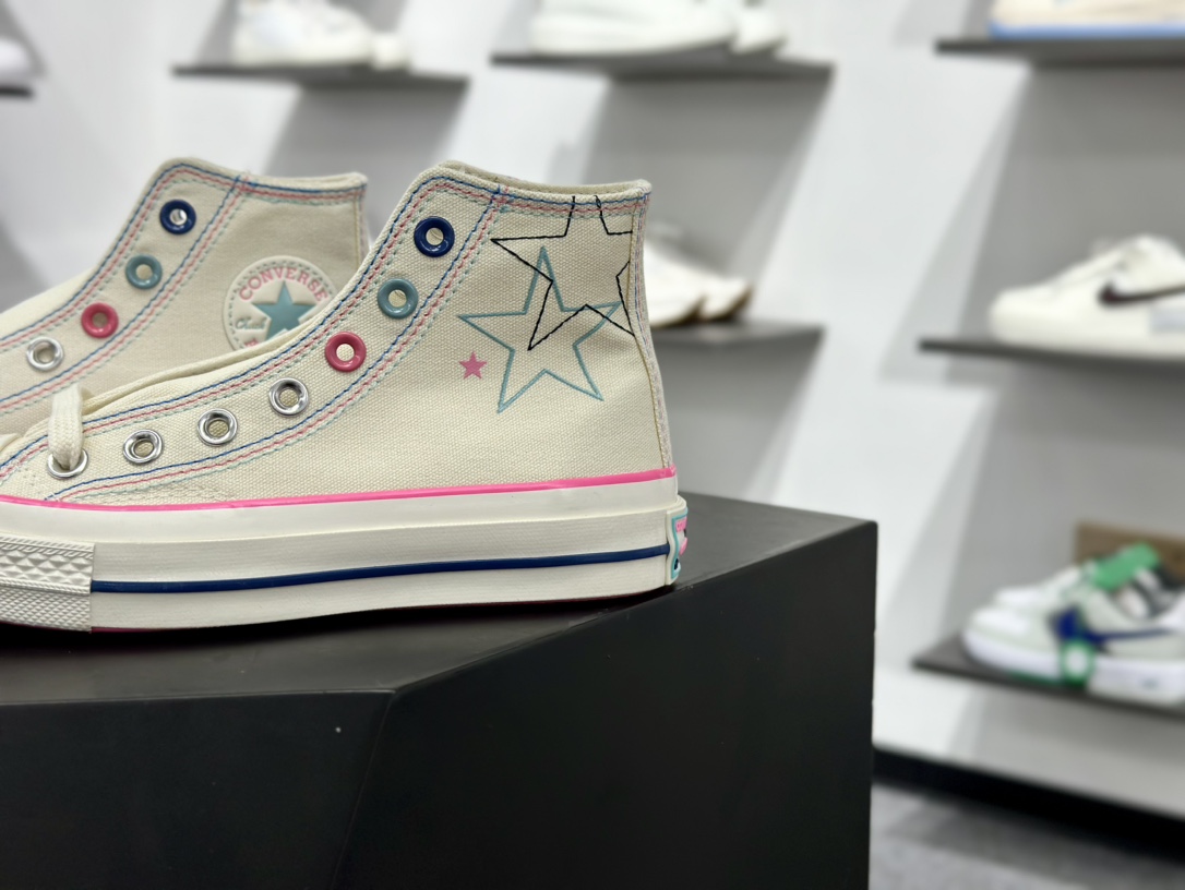 春夏新款只为你″星”动 Converse Chuck 1970s 五星缝线 五星图案 风格神秘  A15743C/A15744C
