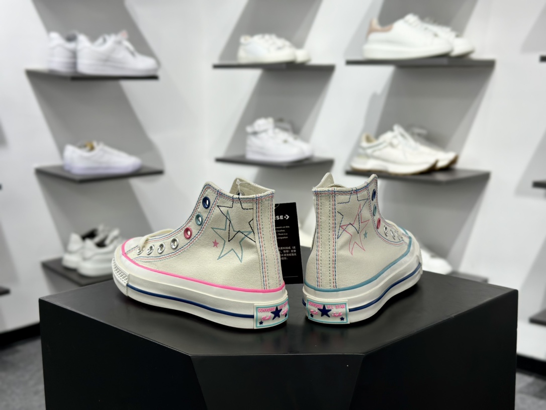 春夏新款只为你″星”动 Converse Chuck 1970s 五星缝线 五星图案 风格神秘  A15743C/A15744C