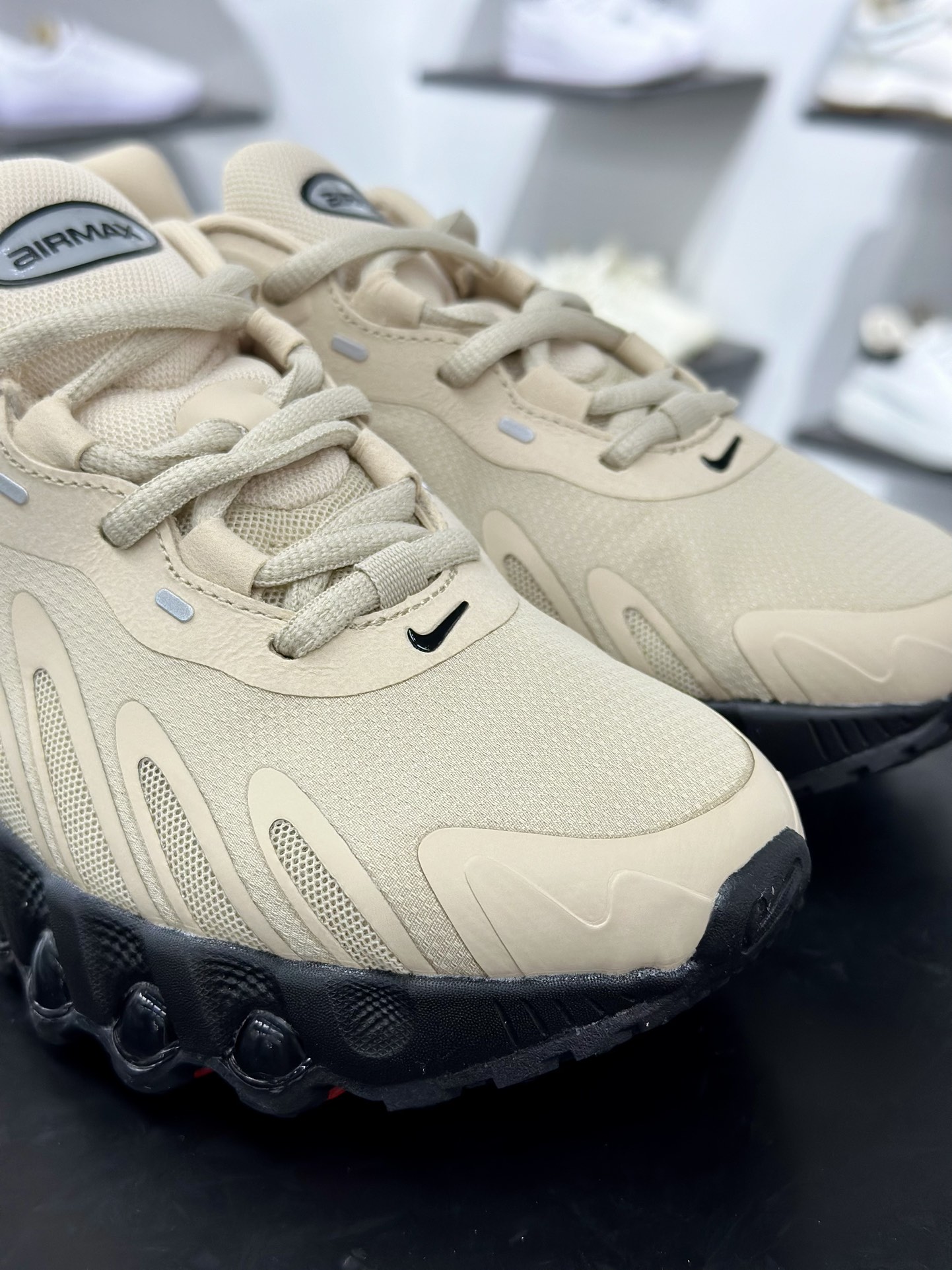 耐克Nike Air Max DN8”Light British Tan”DN8系列低帮豆荚型气囊百搭休闲运动慢跑鞋“浅茶黑” HF5509-101