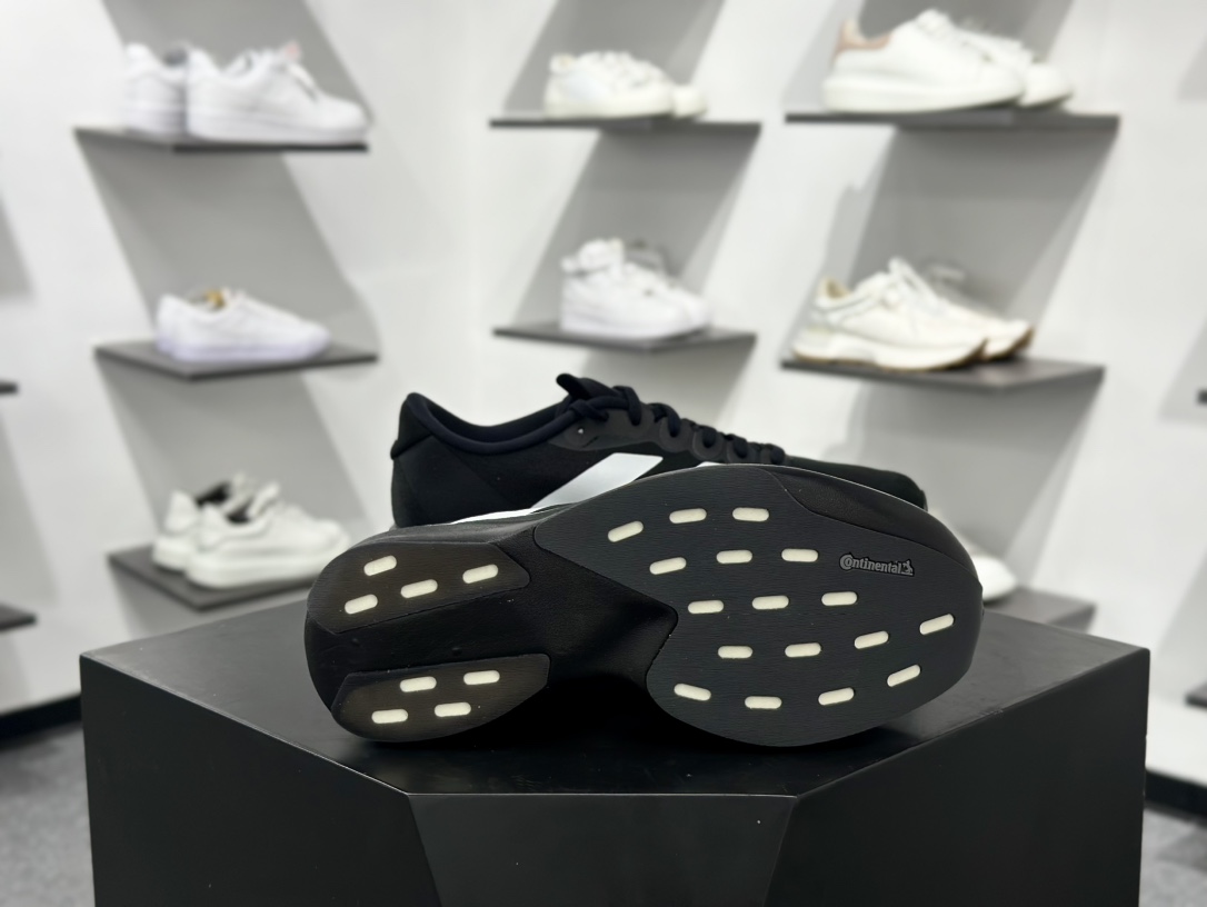 阿迪达斯Adidas Adizero Eva SL M”Black White”零度进化版系列低帮慢跑鞋“网织黑白”JP7149