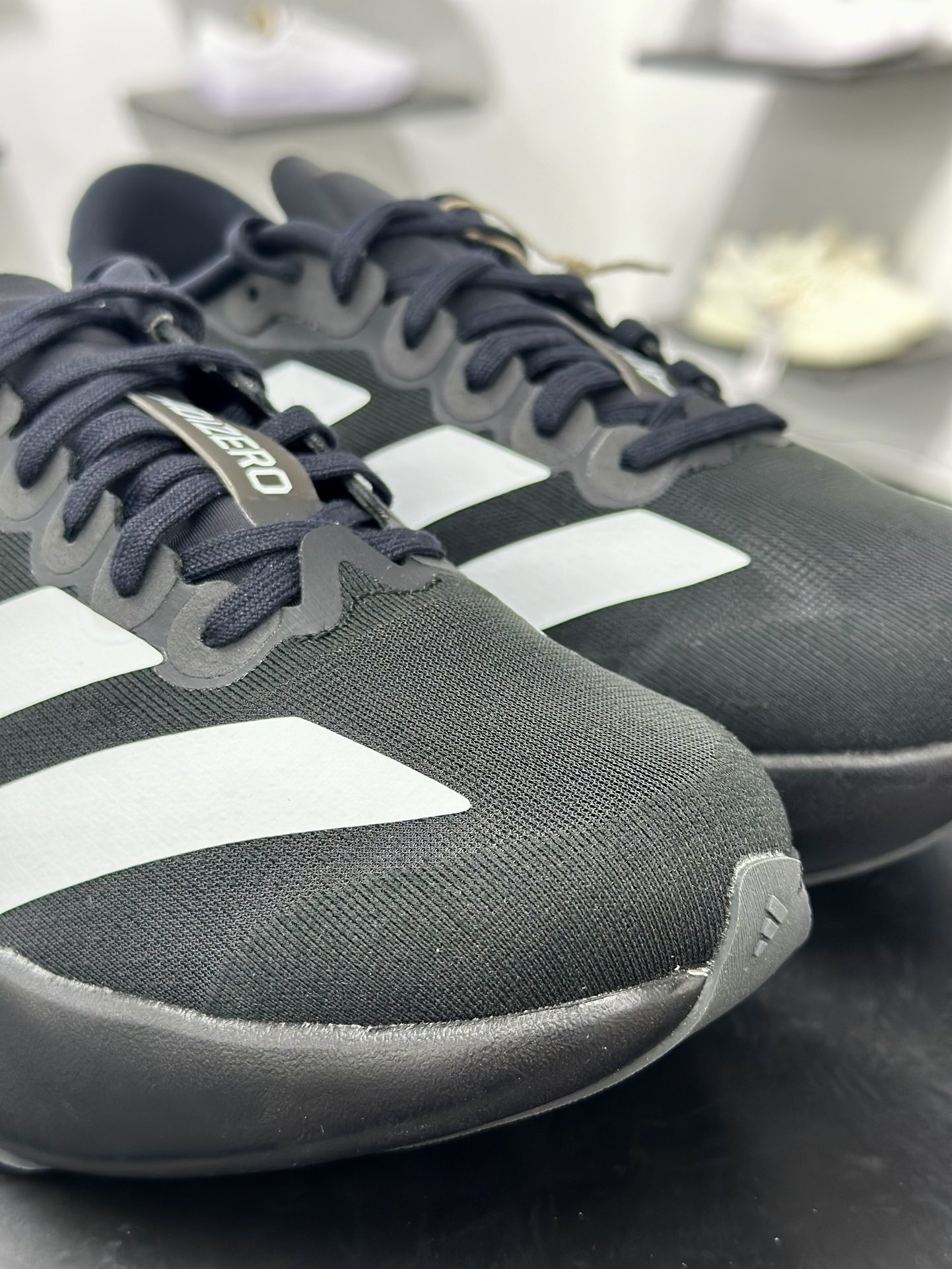 阿迪达斯Adidas Adizero Eva SL M”Black White”零度进化版系列低帮慢跑鞋“网织黑白”JP7149