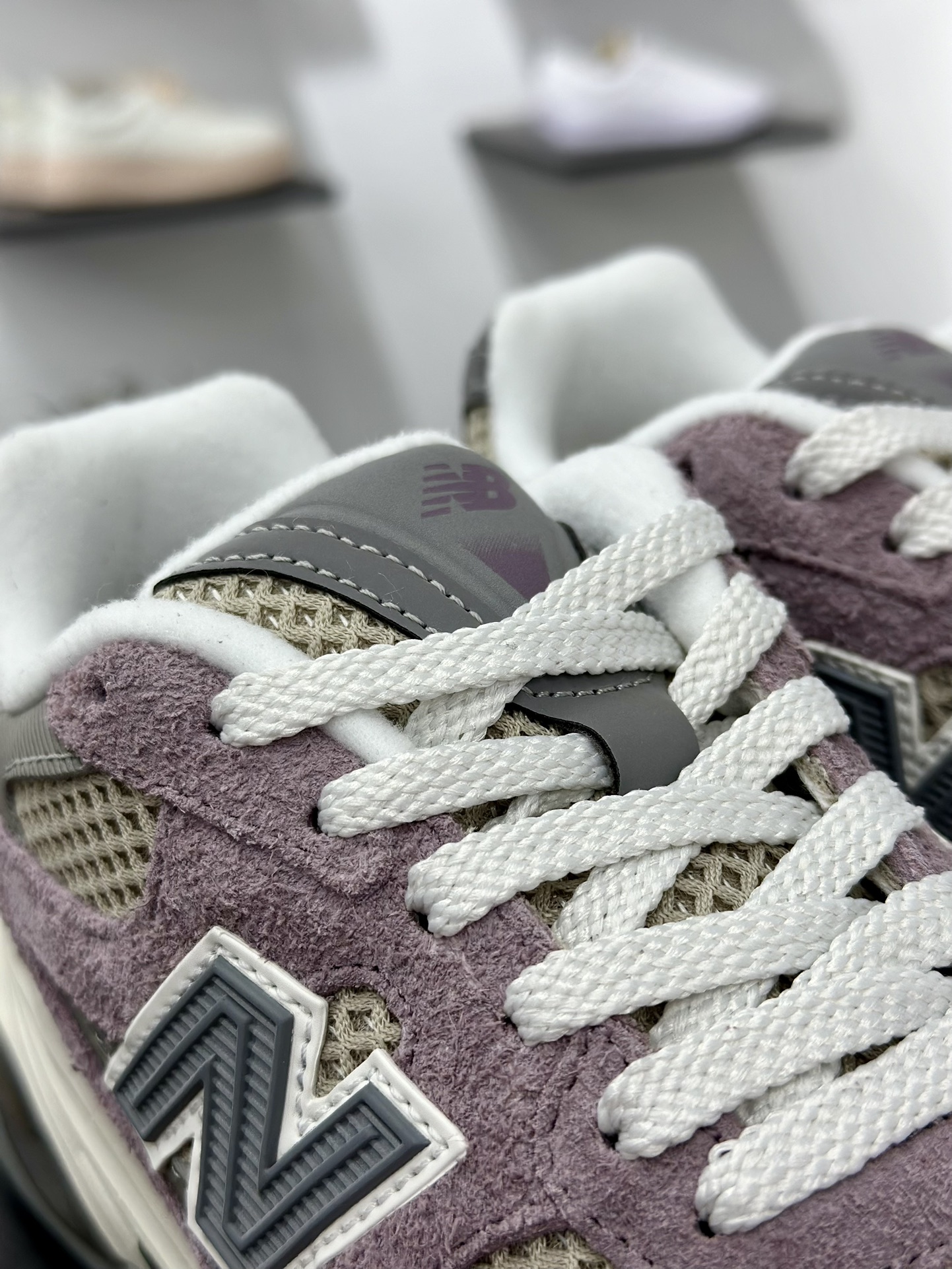 NB新百伦New Balance M2010系列低帮复古老爹风休闲运动慢跑鞋“灰红” M2010REF