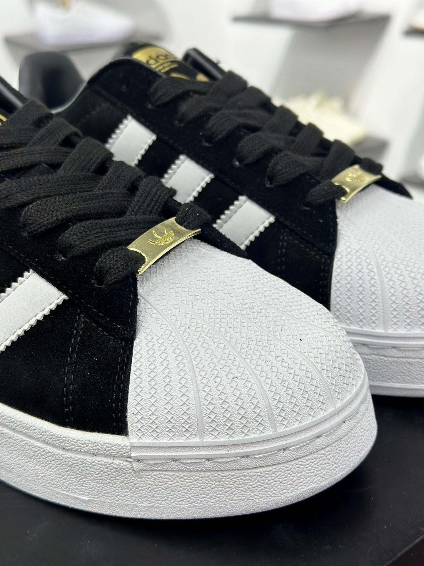 三叶草Adidas Originals Superstar XLG 贝壳头系列低帮厚底松糕经板鞋“皮革黑金LOGO” ID4657