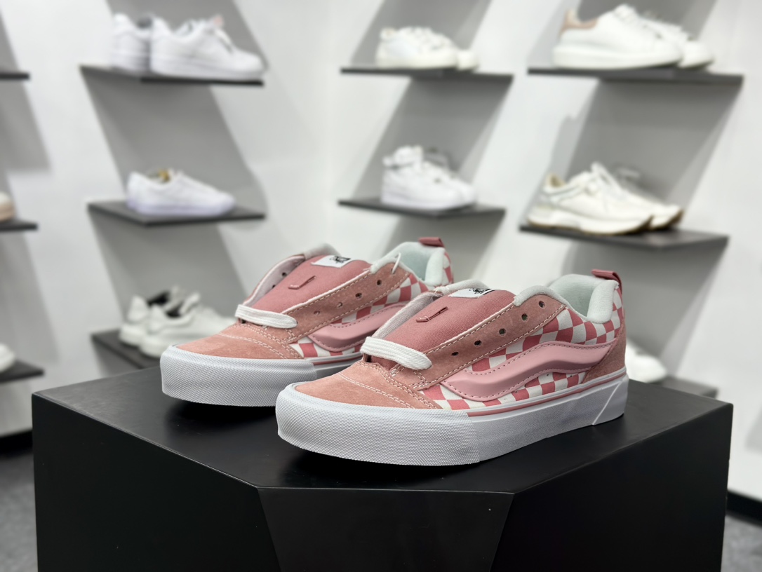 Vans Old Skool Reissue 136 老茱利安136系列低帮半月包头硫化休闲运动板鞋“桃粉米白棋盘格子” VN000MT6E