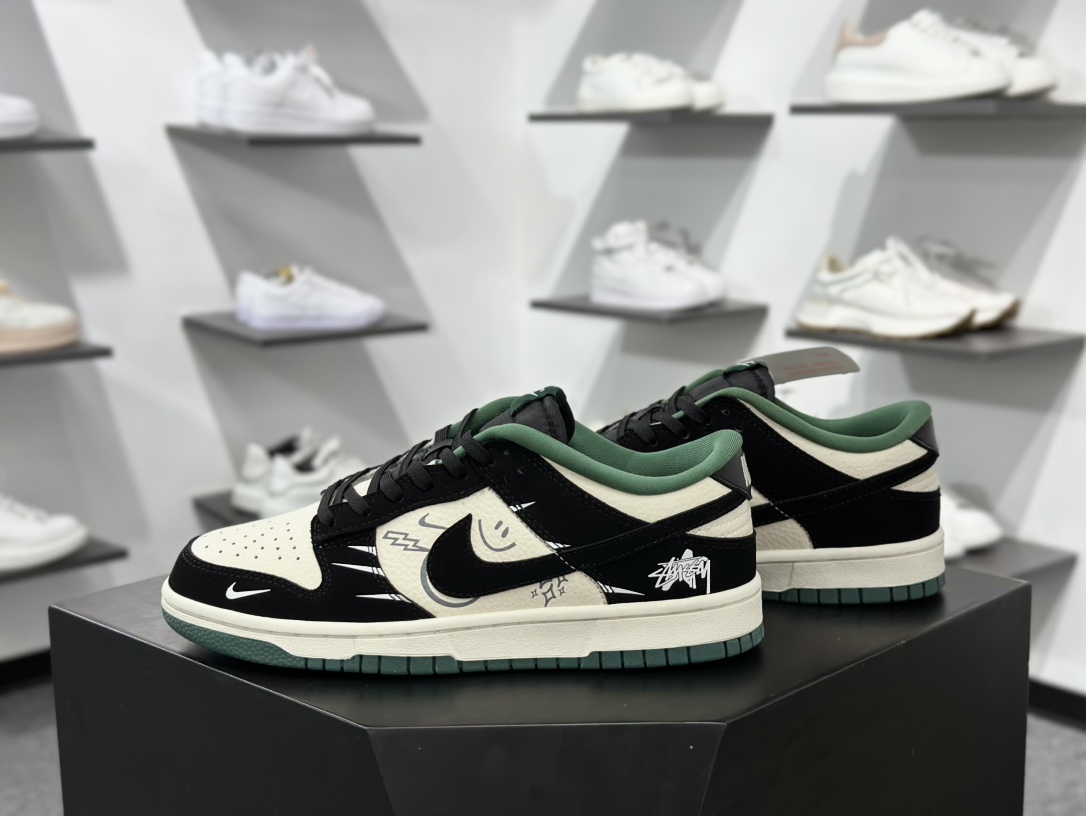 280 Nike SB Dunk Low 银黑满天星  KK1333-003