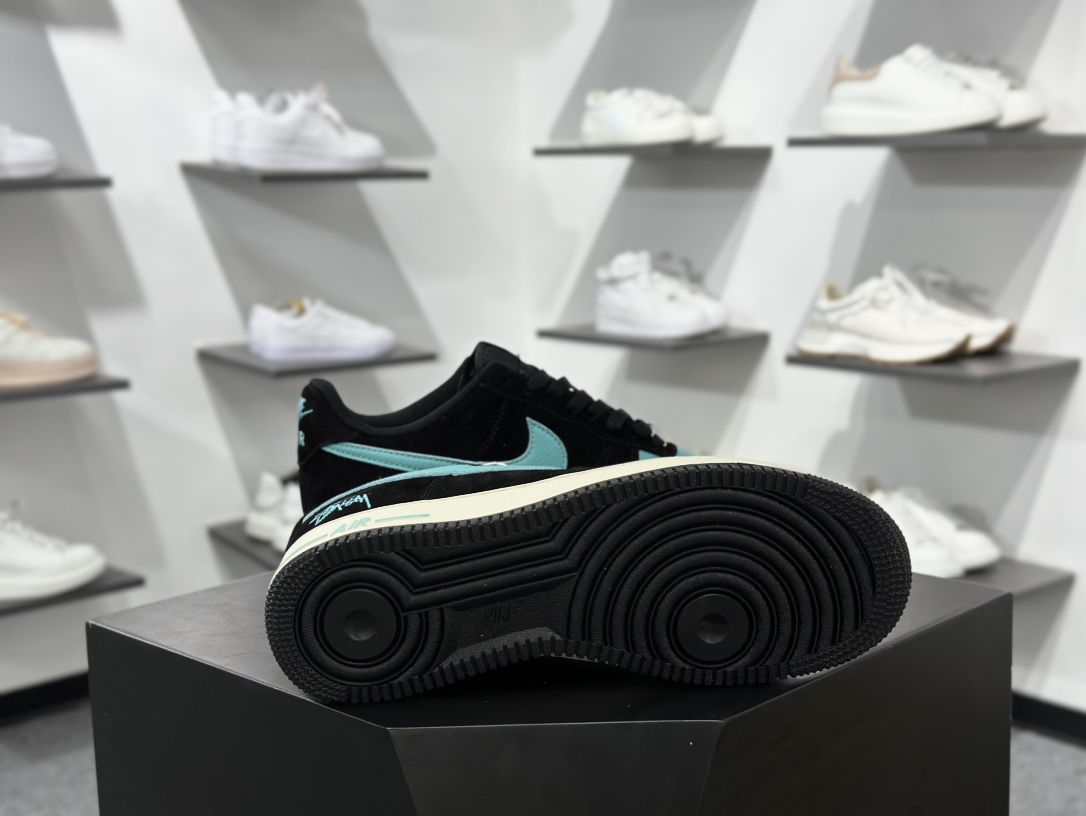Nike Air Force 1 Low 斯图西联名 CW2288-111