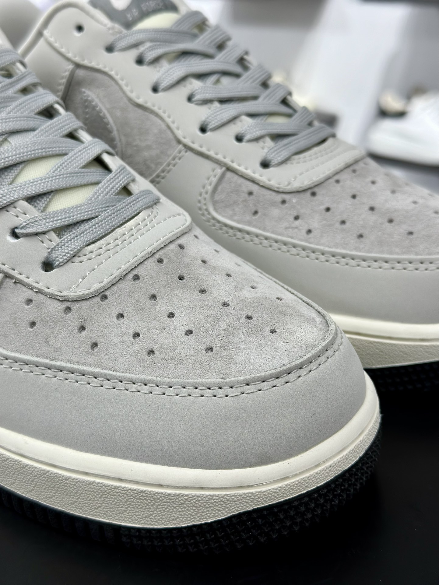 260 Nk Air Force 1‘07 Low 斯图西联名 星河灰 空军一号 低帮休闲板鞋 KK1988-055