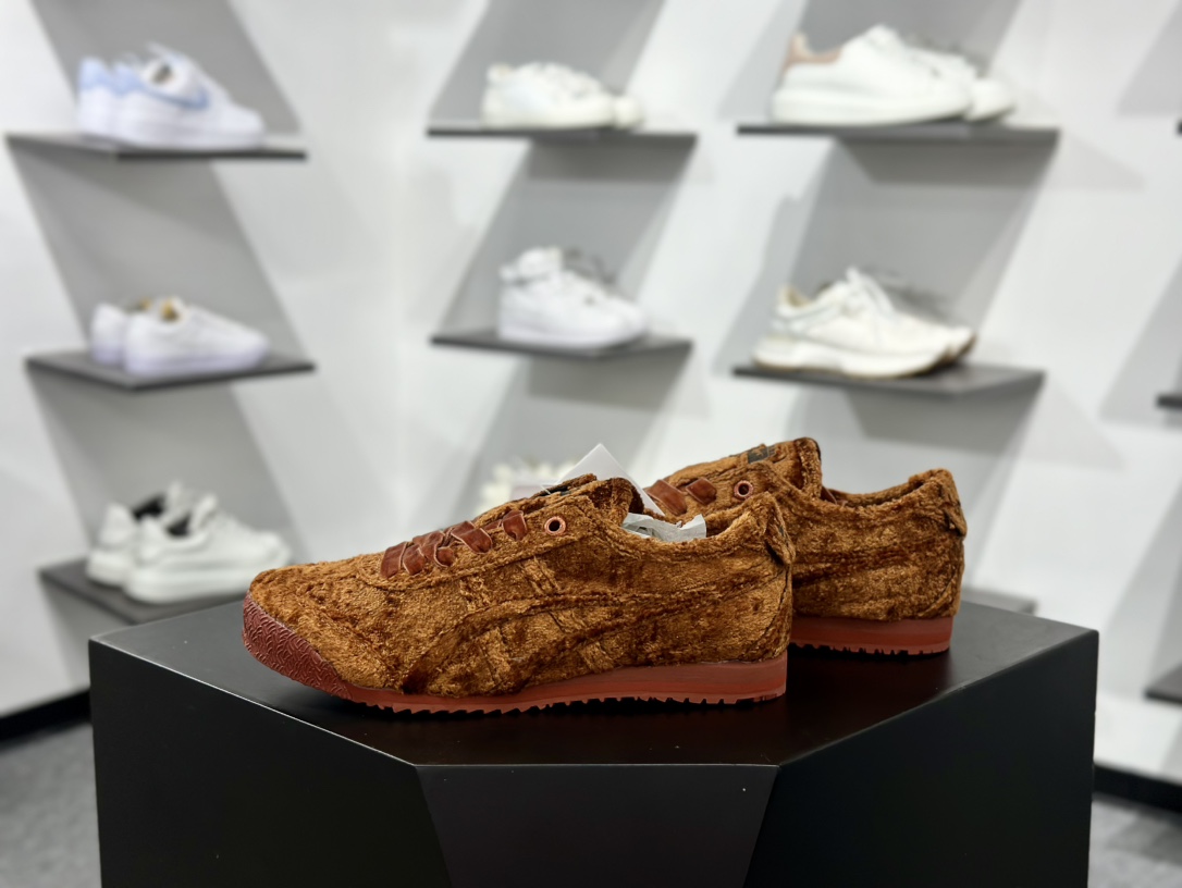 鬼塚虎/Onitsuka Tiger Mexico 66 SD 墨西哥虎爪百搭休闲皮革慢跑鞋“橘棕毛绒” 1183C270-200