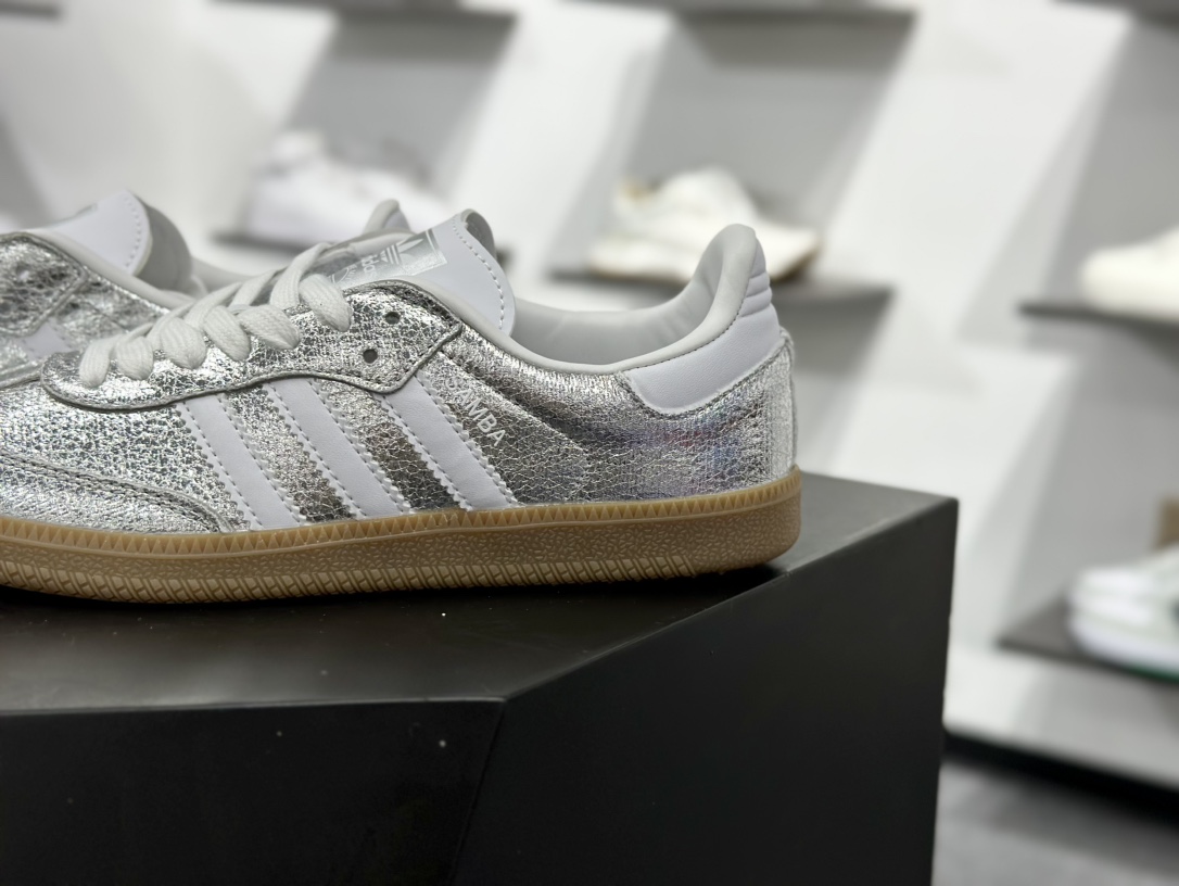 Adidas Originals Samba OG”Silver Metallic Cracked Leather”桑巴舞板鞋“皮革爆裂银生胶底” JR0035