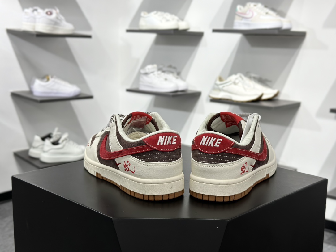 280 NK Dunk Low Retro ”DIY高端定制” 蛇年白棕红钩 低帮休闲运动板鞋 SJ2558-017
