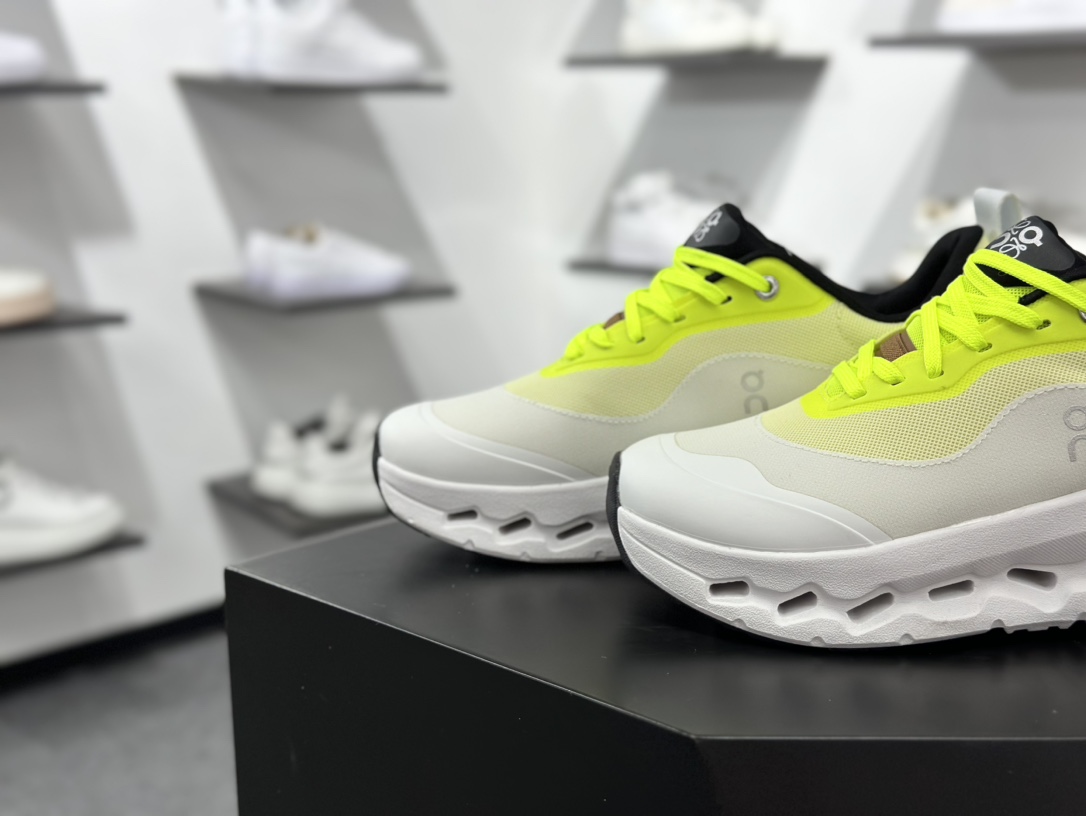 200 On昂跑 Cloudtilt Loewe 户外街头机能风跑步鞋 3WE1087