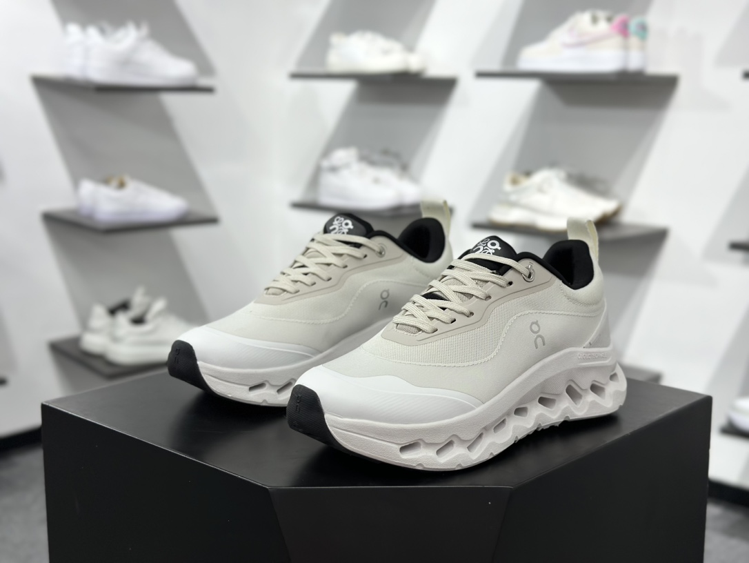 200 On昂跑 Cloudtilt Loewe 户外街头机能风跑步鞋  3ME1069