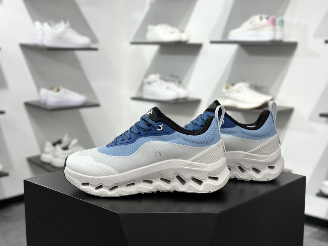 200 On昂跑 Cloudtilt Loewe 户外街头机能风跑步鞋  3WE10870486