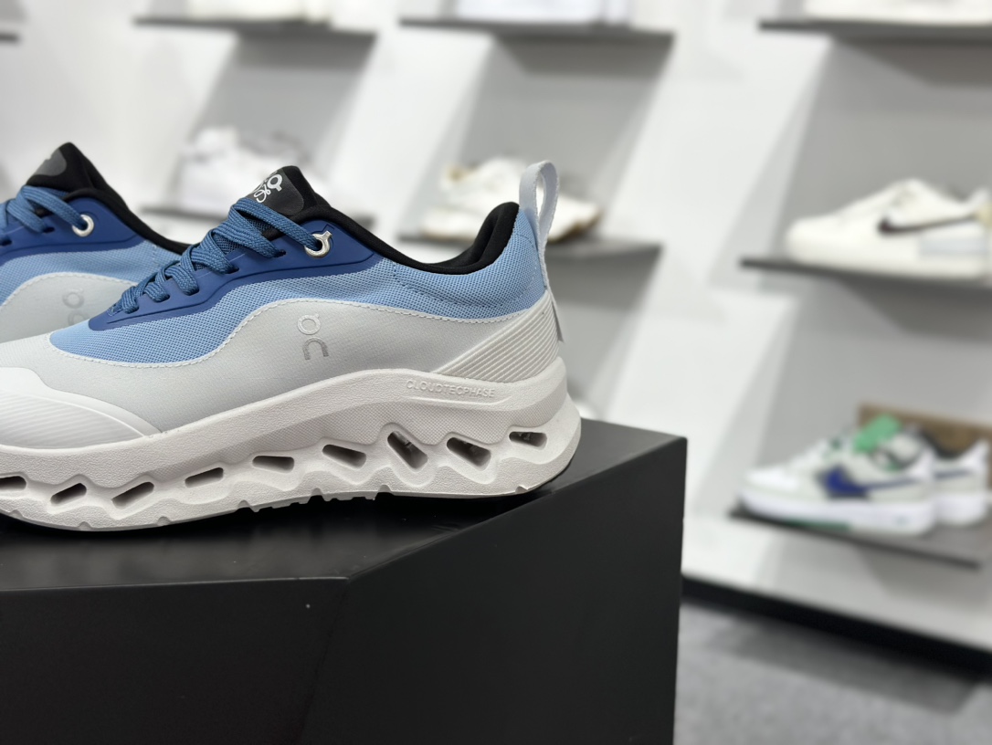 200 On昂跑 Cloudtilt Loewe 户外街头机能风跑步鞋  3WE10870486