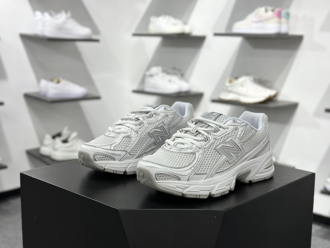 240 New Balance NB740 轻便复古休闲运动跑步鞋   U740WM2