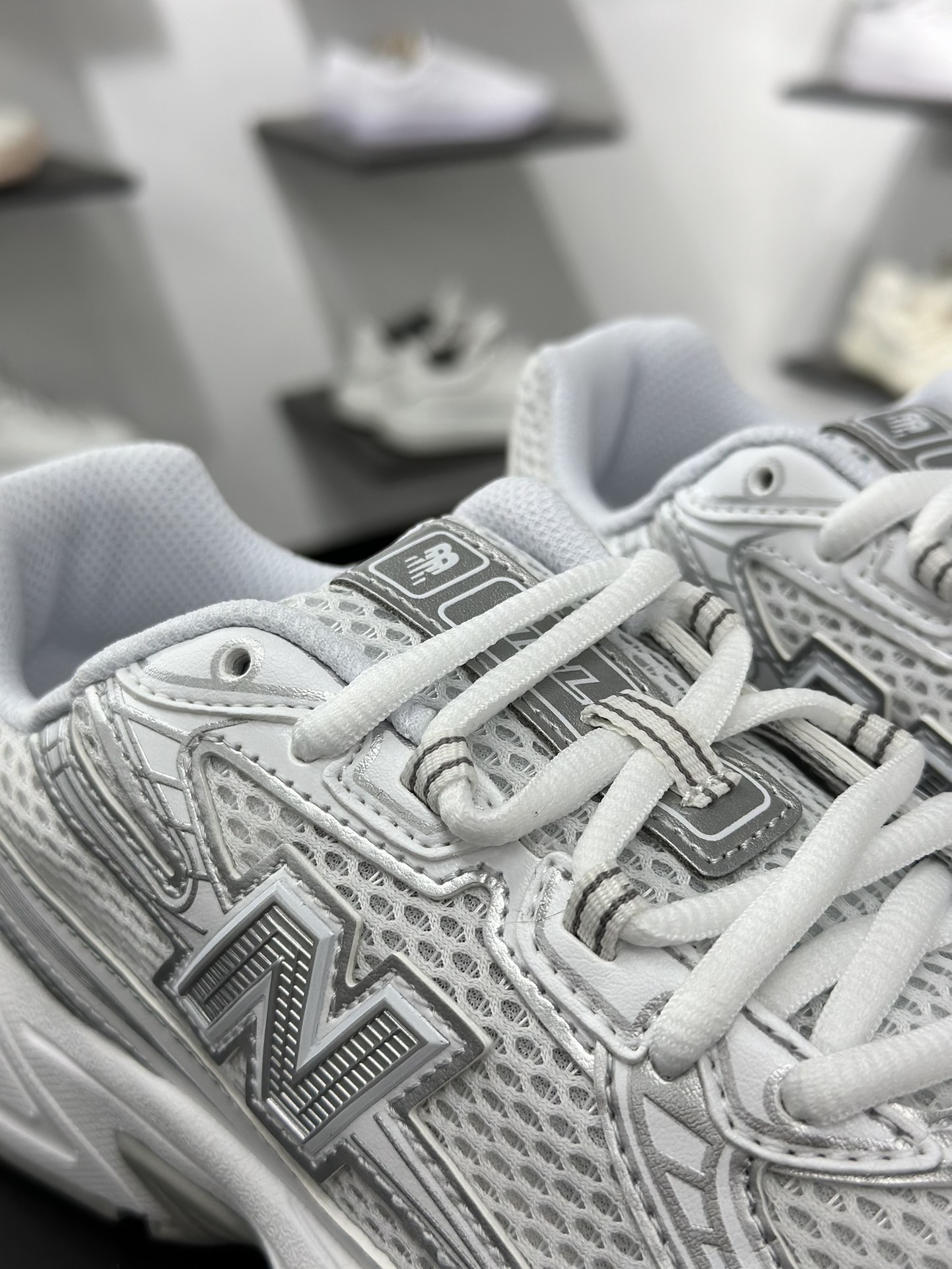 240 New Balance NB740 轻便复古休闲运动跑步鞋   U740WM2